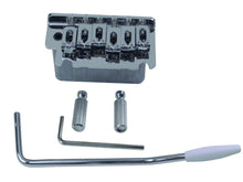 Lade das Bild in den Galerie-Viewer, Post mount Stratocaster tremolo bridges