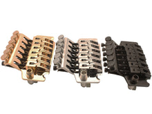 Lade das Bild in den Galerie-Viewer, Double locking tremolo bridges