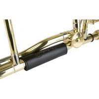 Lade das Bild in den Galerie-Viewer, Protec Padded Leather Neck Guard for Trigger Trombones (L229)

