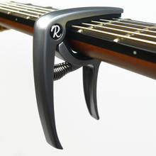 Load image into Gallery viewer, Riff Trigger Capo Electric / Acoustic - Silver
