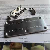 Lade das Bild in den Galerie-Viewer, L-Guitar Claw Loc Resonator
