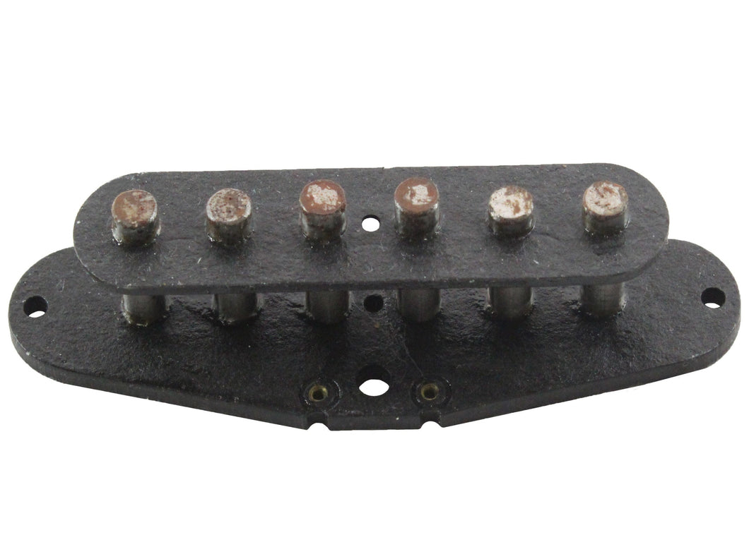 Constructed aged Stratocaster single coil pickup flatwork with alnico rods