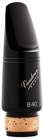 Vandoren B40 (CM333) - Same technical characteristics as B44 with a wider tip rail for a compact and centered sound